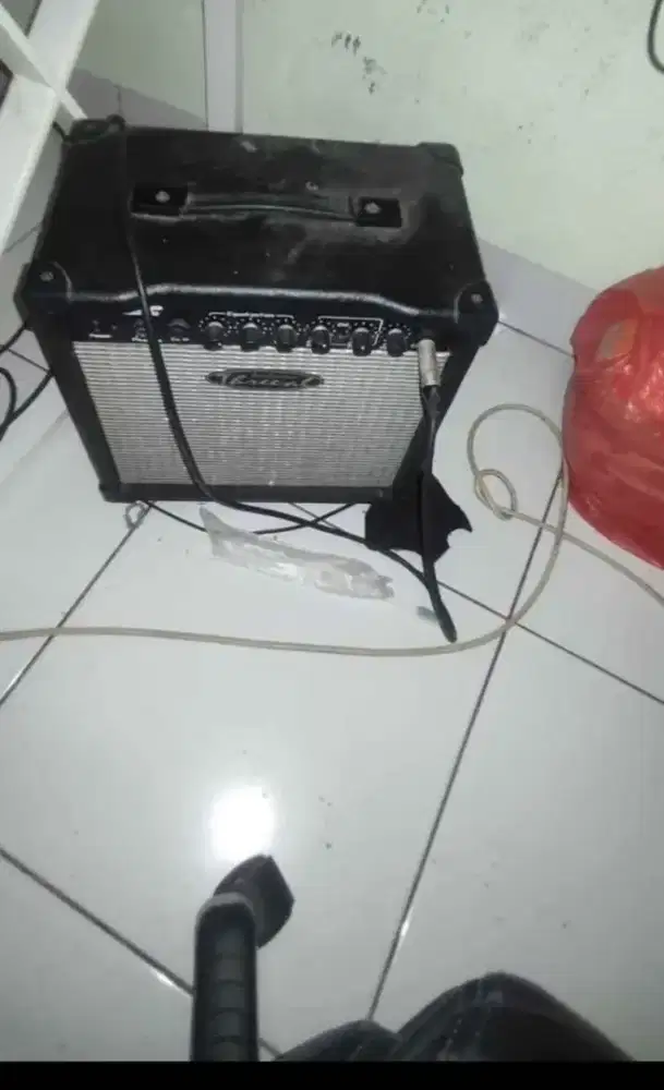 Speaker Khusus Gitar dan Efek