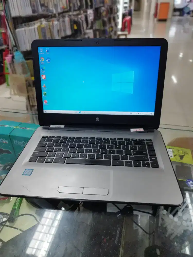 Laptop Hp 14 core i3