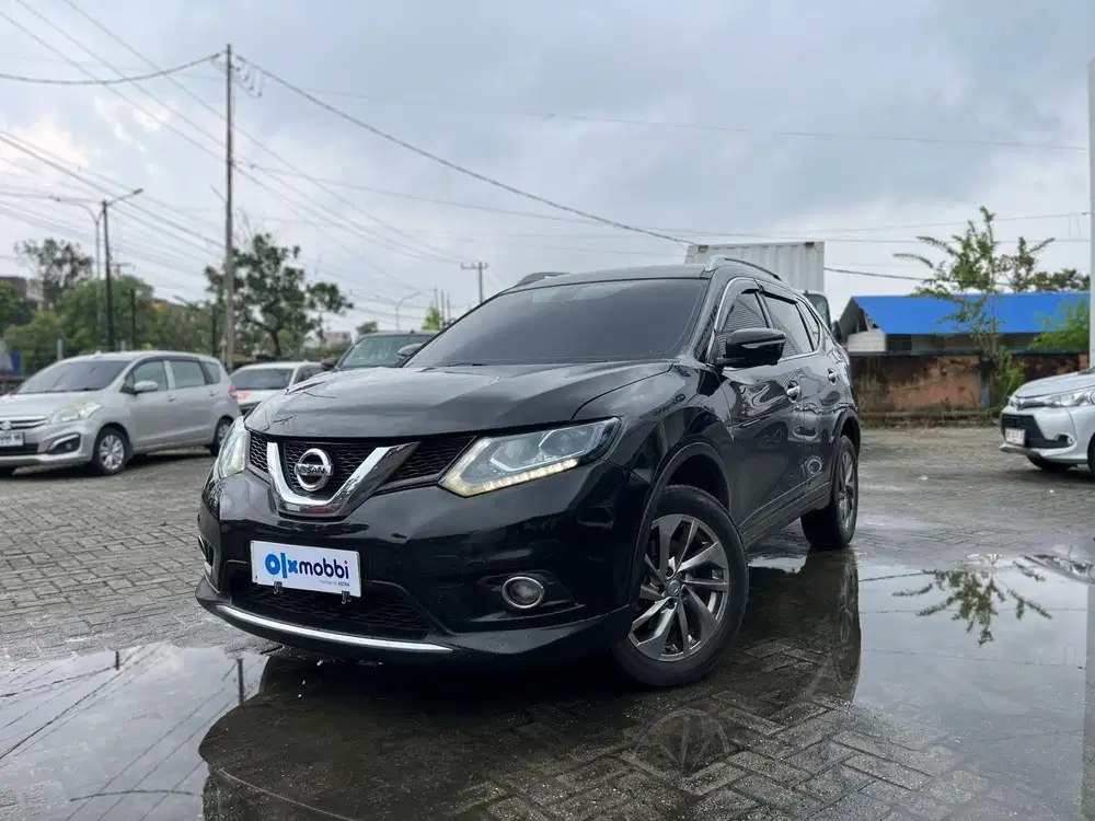 Angsuran Rendah - Nissan Xtrail 2.5 Bensin - AT 2015 - BIU