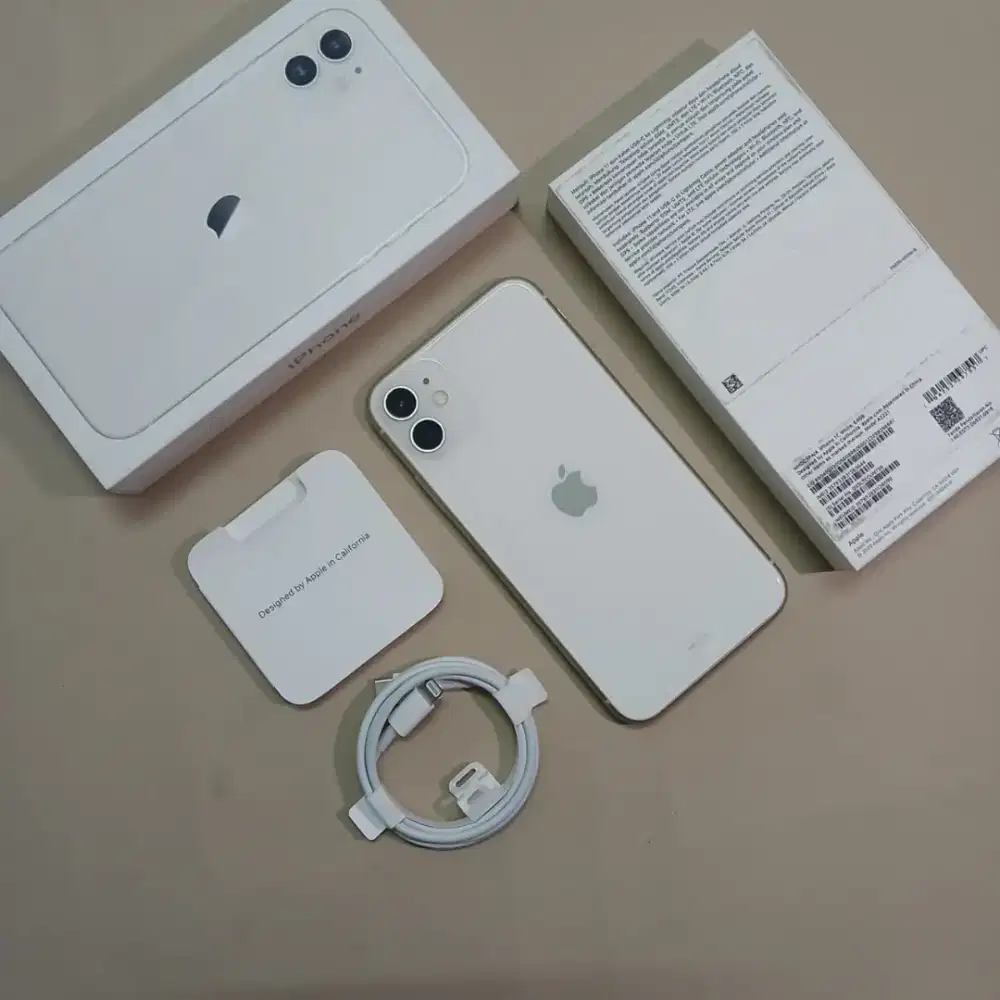 iPhone 11 64GB iBox Starlight Mulus Fullset Murah