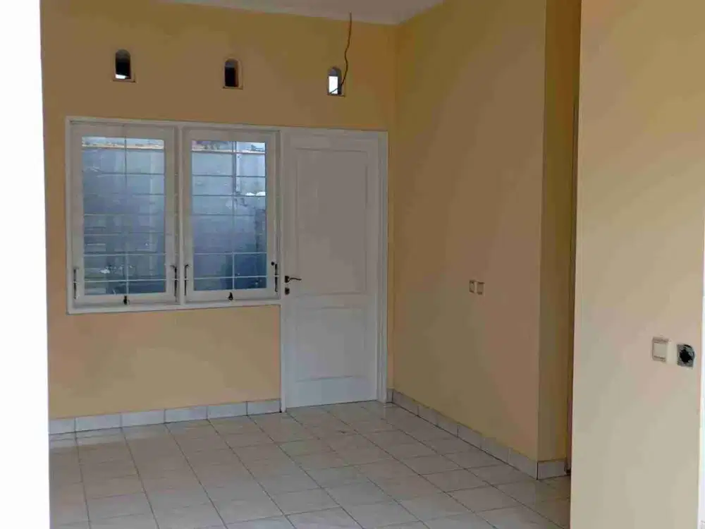 Disewakan rumah di BSD dekat ke tol, sekolah, pasmod, fasum, strategis