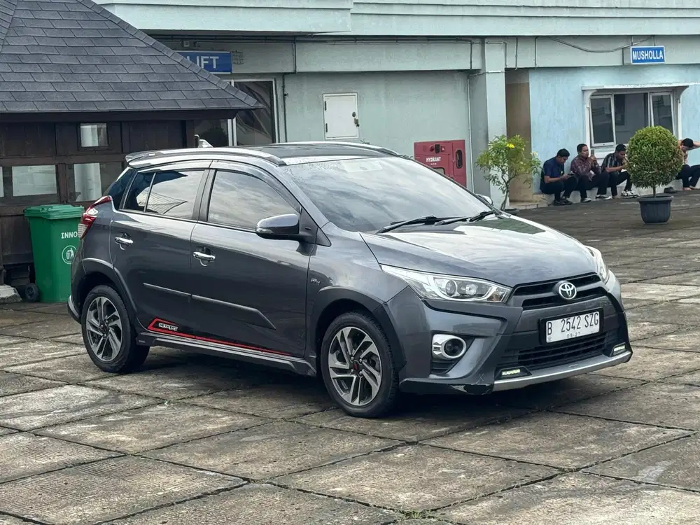 PALING MURAH !! Dp 10jt YARIS HEYKERS S TRD 2017 AT MATIC SIAPA CEPAT!