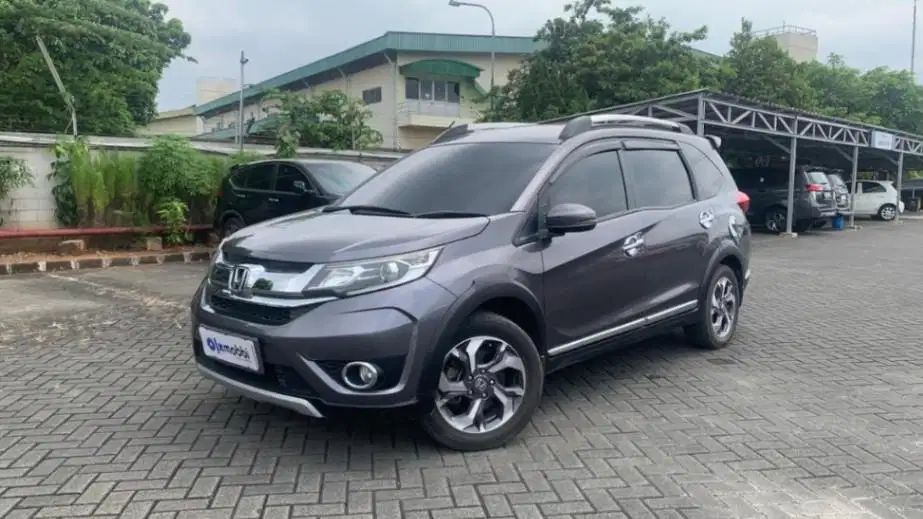 LOW DP Honda BR-V 1.5 E Bensin-AT 2018 2GD