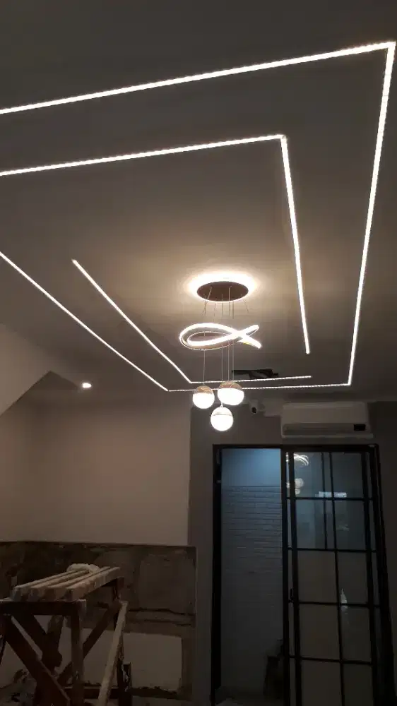 Tukang Pasang Plafon dan Partisi Gypsum. Kontraktor Bangun Rumah Mewah