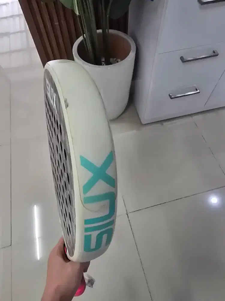 Preloved Racket Padel Siux