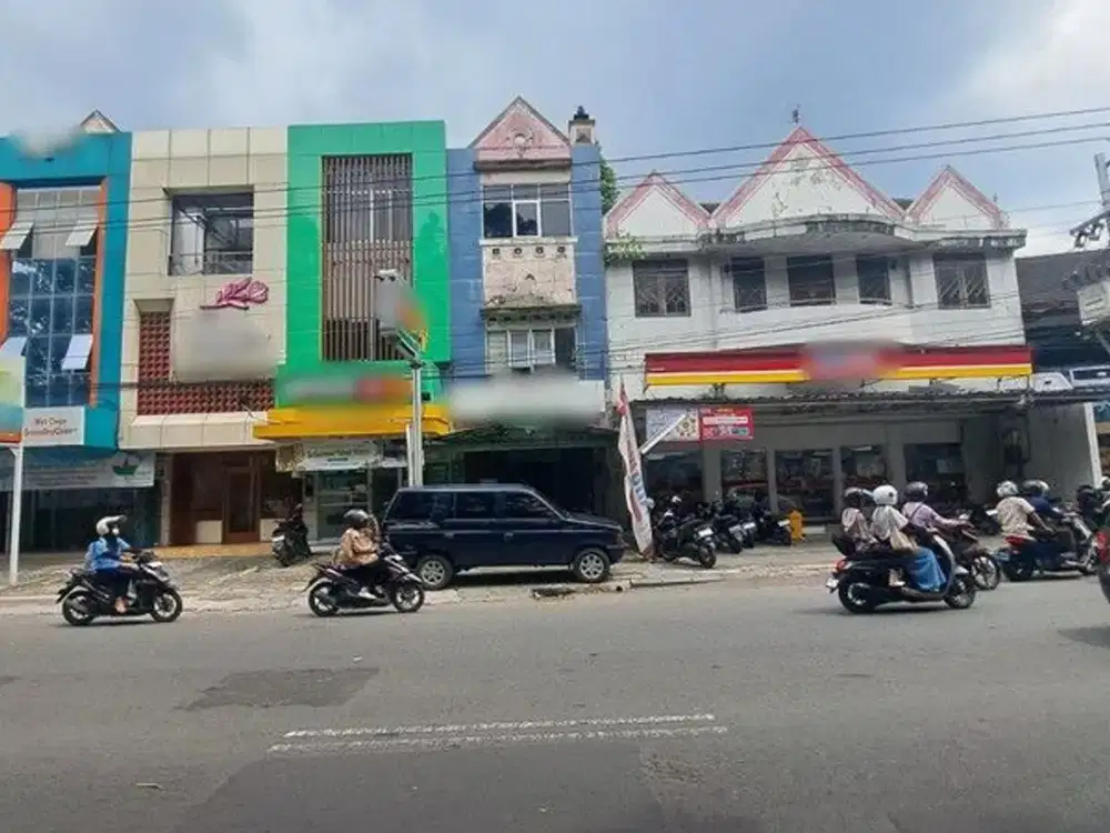 Disewakan Ruko Caturtunggal SlemanLokasi Premium, Traffic Ramai 24 Jam, Dekat UNY & UGM