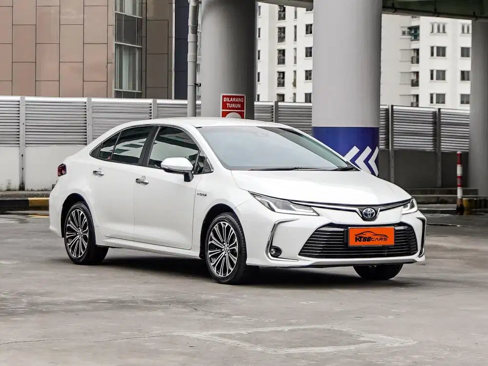 (Pajak panjang 2027) TOYOTA COROLLA ALTIS 1.8 HYBRID MATIC 2021/2022