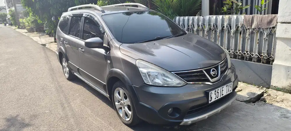Nissan Livina XGear 2013 Bensin