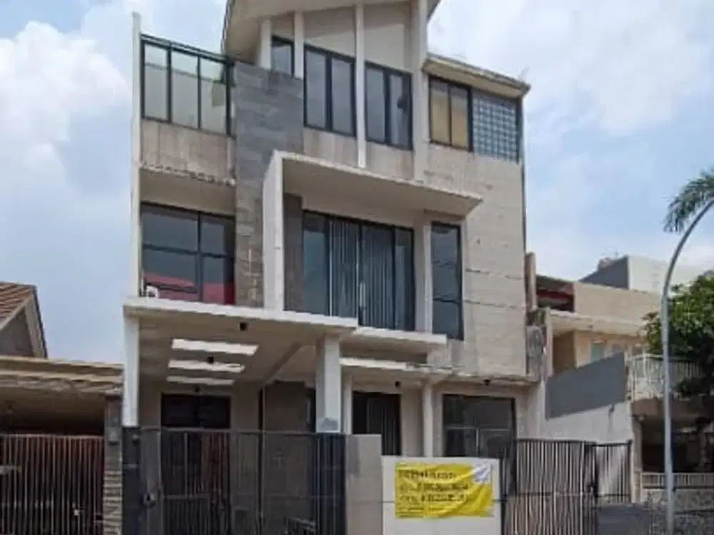 Dijual Rumah dekat Tol Sidoarjo & Pusat Kota, Citra Garden Cluster Aster, Besar dan Eksklusif