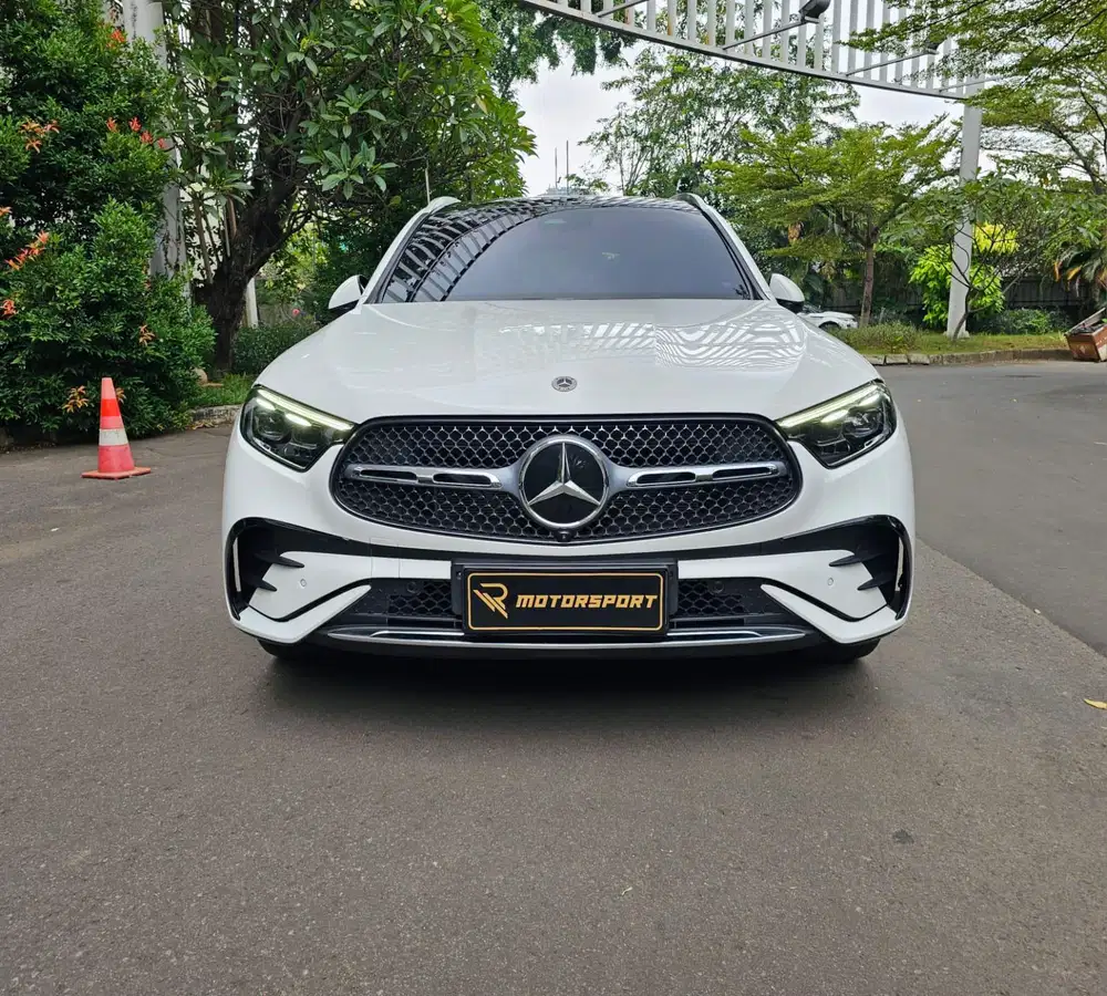 (ODO: 9rb) Mercedes Benz GLC300 AMG 2024 low km glc 300 coupe mercy