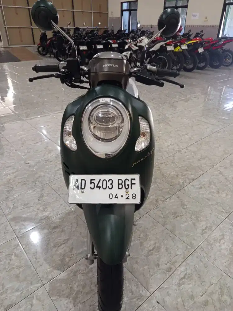 SCOOPY PRESTIGE 2023