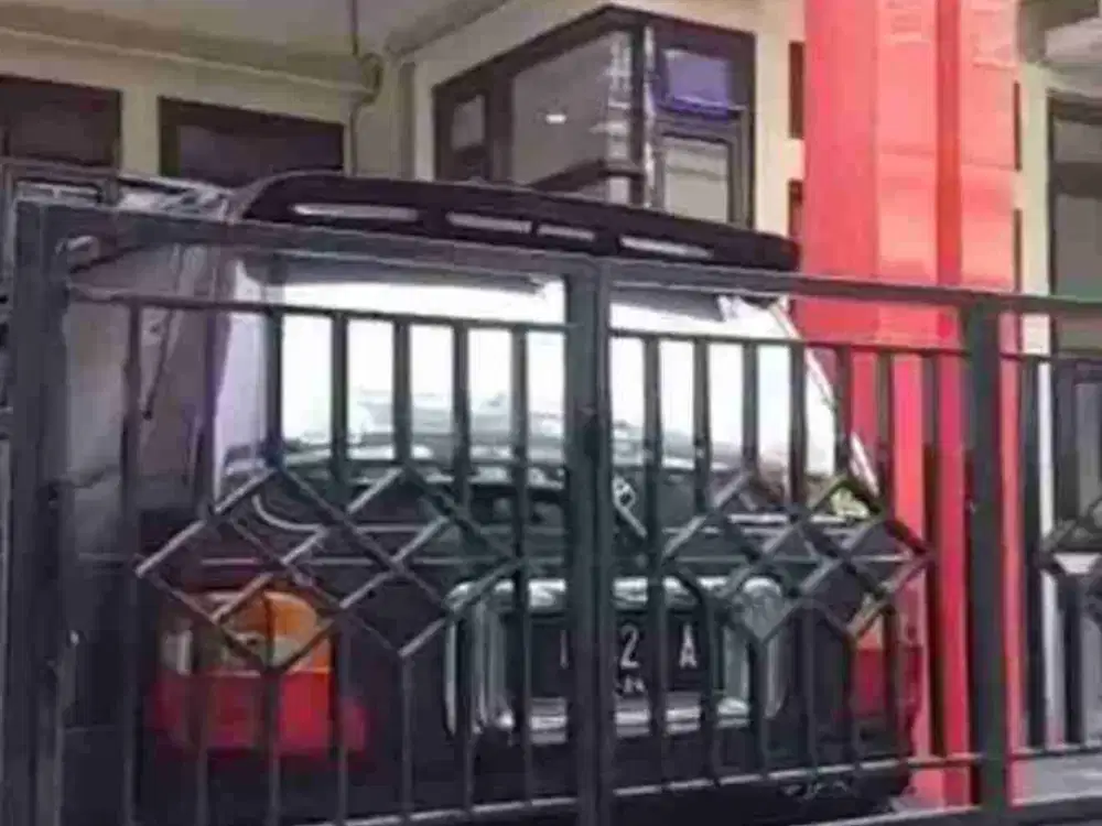 Dijual Rumah 2 Lantai siap Huni di Kalisari Jakarta Timur