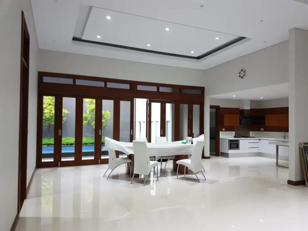 R. DIJUAL RUMAH MEWAH SAYAP CIUMBULEUIT BANDUNG