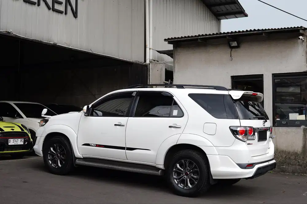 Toyota Fortuner 2015/2016 (D) Diesel AT VNT Full Ori