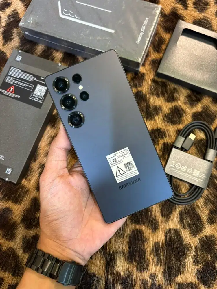 Galaxy S25 Ultra 12/1TB Resmi (JetBlack)