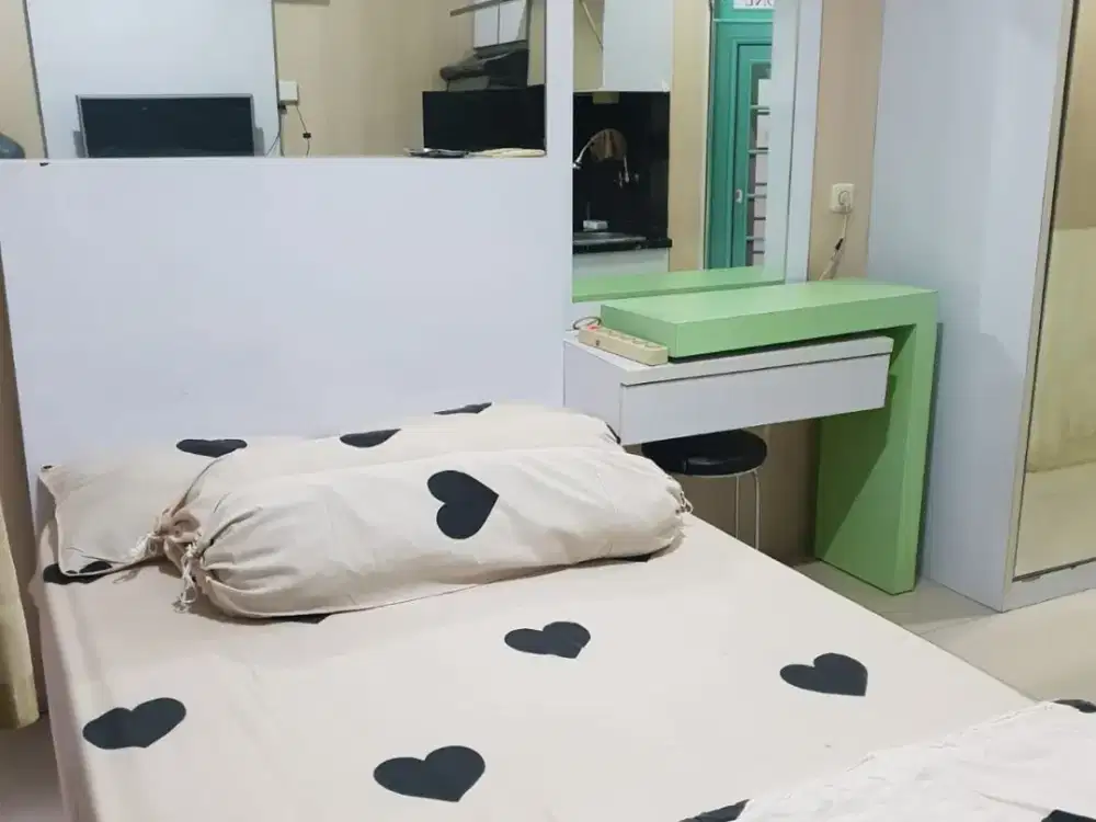 Dijual Aapartemen Green Pramuka Siap Huni Atas Mall Murah Bu Nyaman Deket Kampus,Sekolahan,MRT