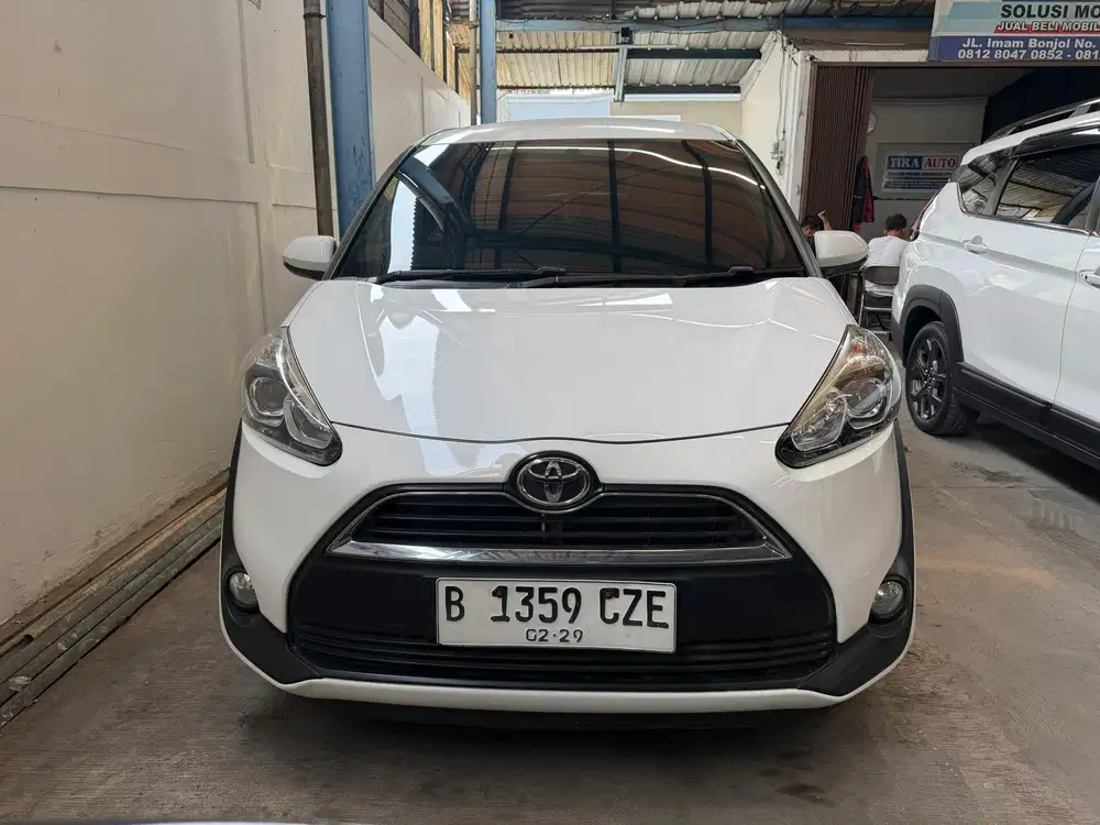 Toyota Sienta G MT Manual 2019 Putih kondisi antik siap pakai