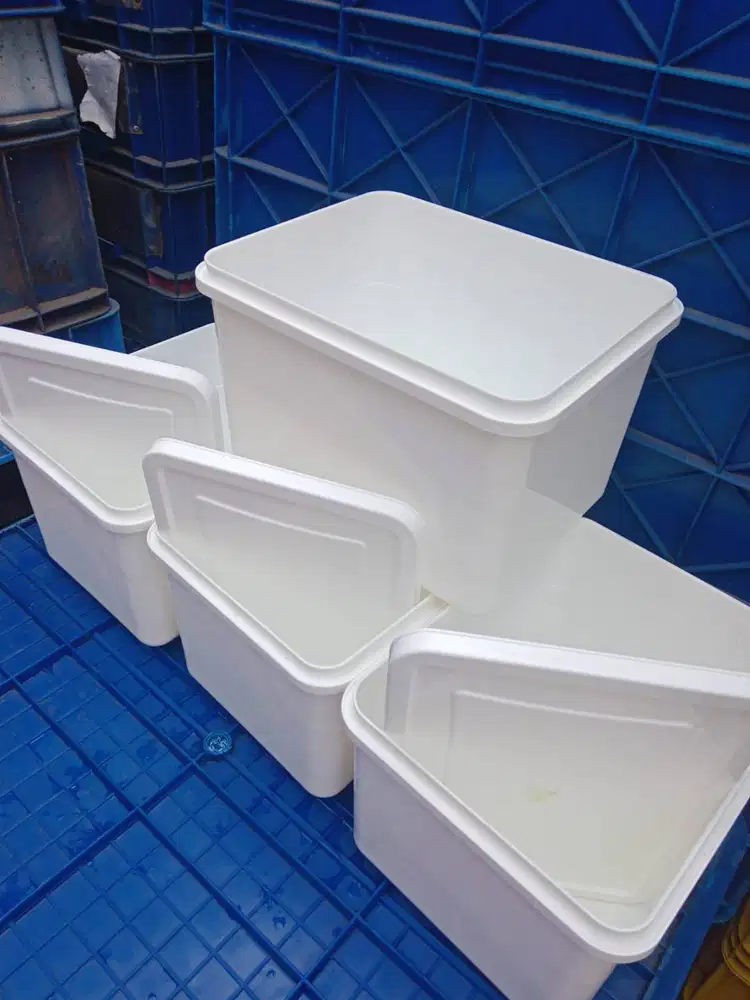 Ember tempat sampah murah 8kg kotak pbb