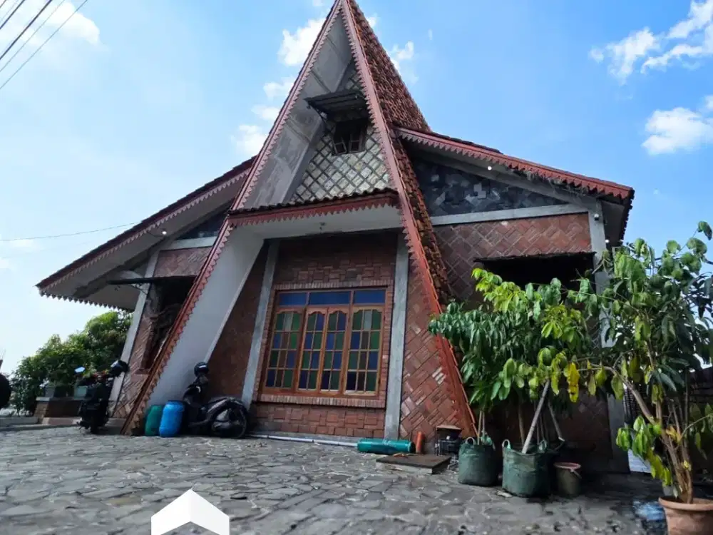 Jual Rumah Classic Kayu Jati Ada View Cantik di Perum 369 View Semarang