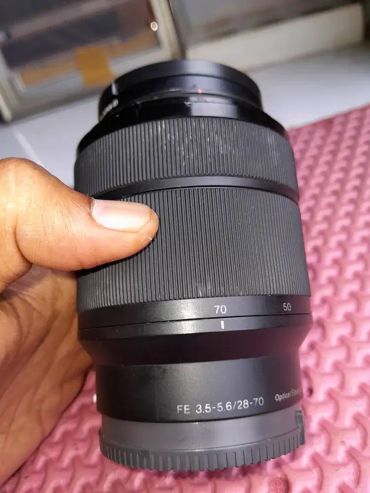 Lensa kit sony 28-70mm fe 3.5-5.6