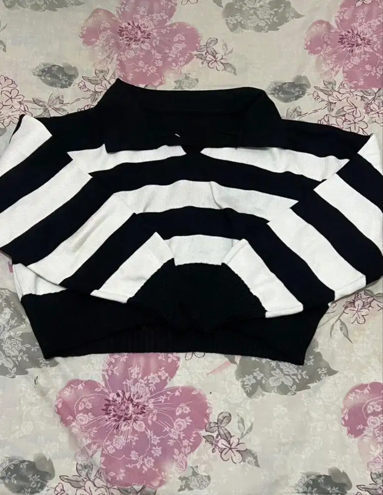 KNIT RAJUT STRIPES PUTIH&HITAM
