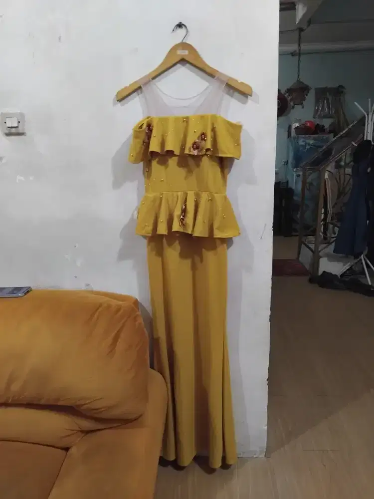 Longdres pesta cantik