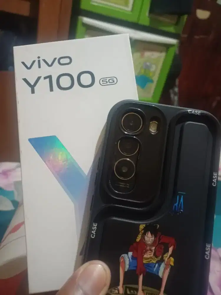 dijual atau TT Vivo 100 5G Fulst, Bater  Ram 8/128 Snadragon 4.gen 2