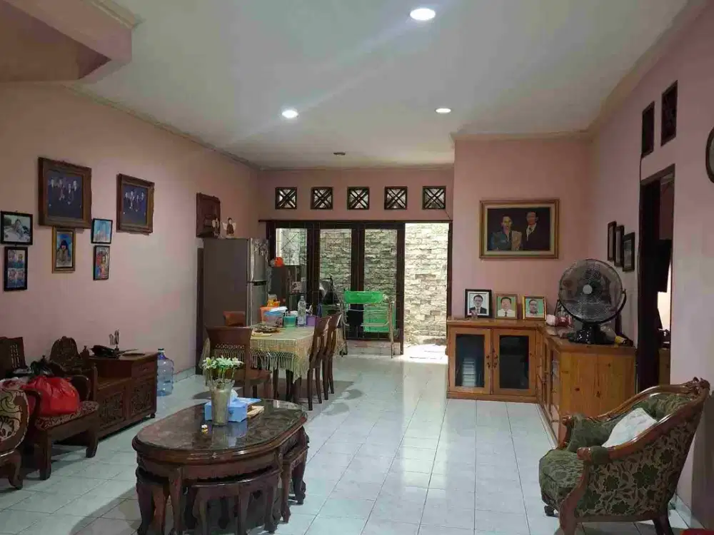 Rumah Bagus, Bebas banjir, sangat strategis, dekat berbagai toll, Taman Galaxy, Bekasi