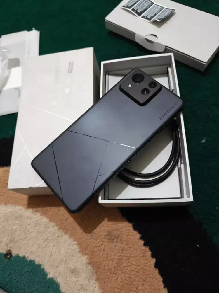 Asus Zenfone 11 Ultra 12/256
