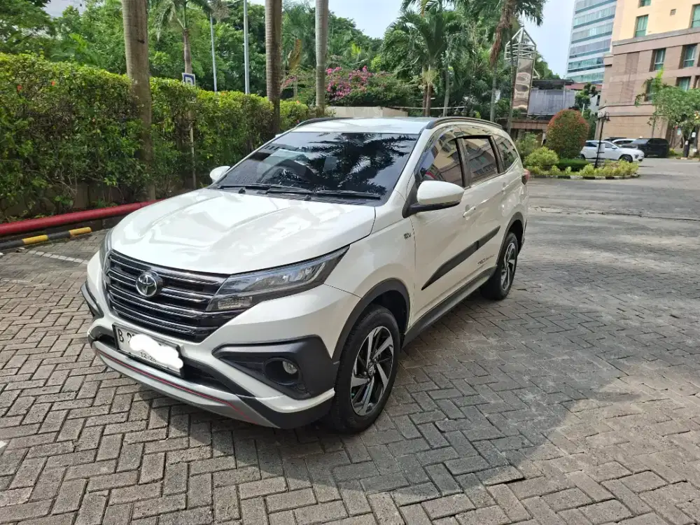 Toyota Rush. S Trd sportivo. 2018 .matic Tgn 1. Stnk panjang . .