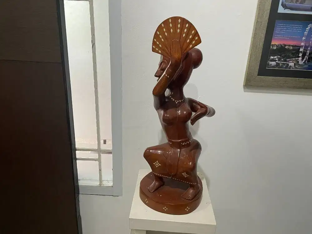 Patung Kayu Penari Bali tinggi 57 cm Handmade Pajangan Etnik