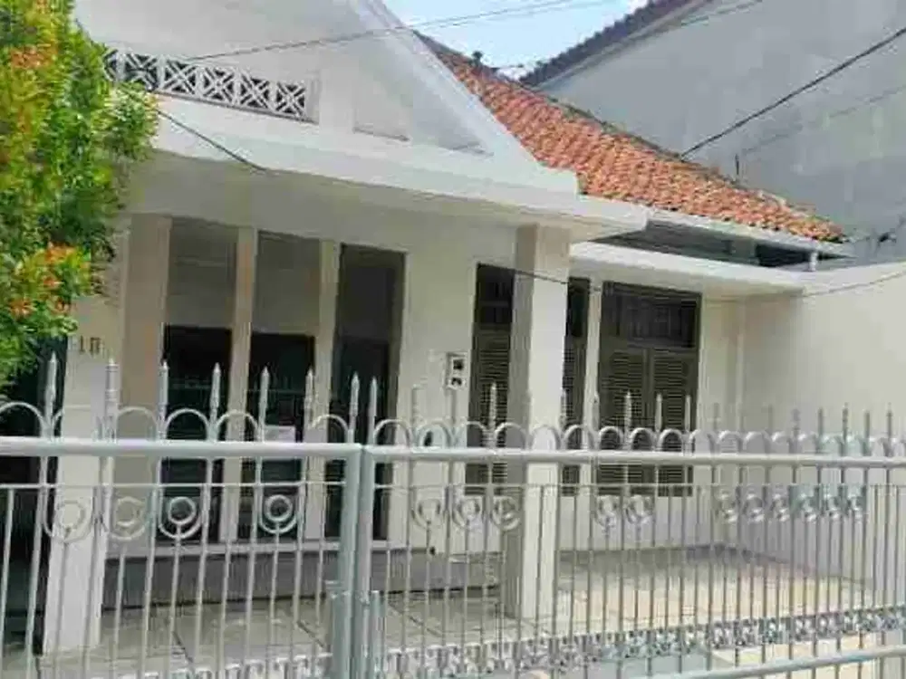 Disewakan Tempat Usaha Cocok Untuk Kantor / Kuliner Di Sayap Sunda