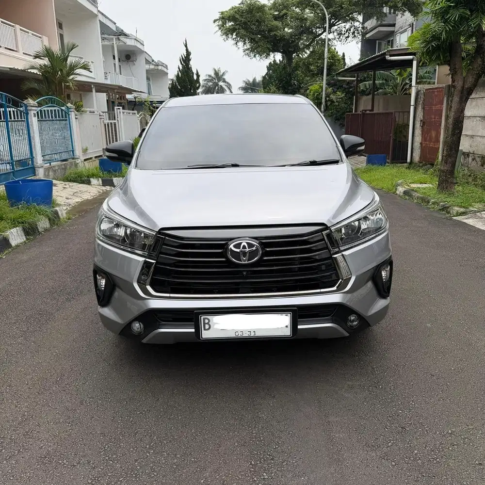 Kijang Innova Reborn V bensin 2016 Low km
