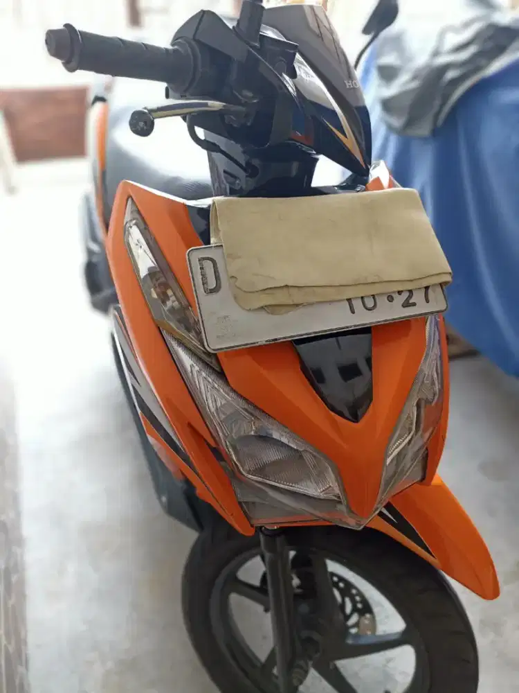 Honda Vario 125 old KZR 2012 (D)