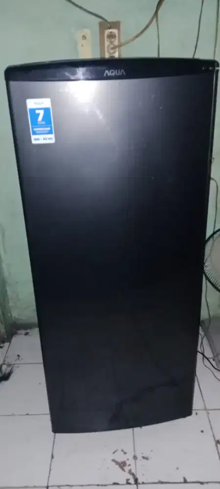 kulkas frezer merk aqua