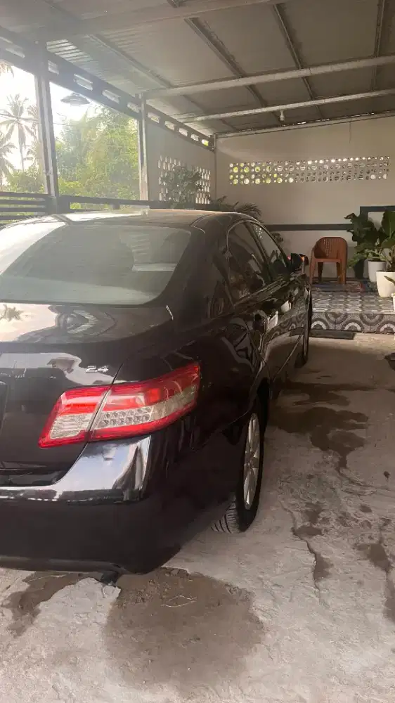 Toyota Camry premium 2.4 AT 2011