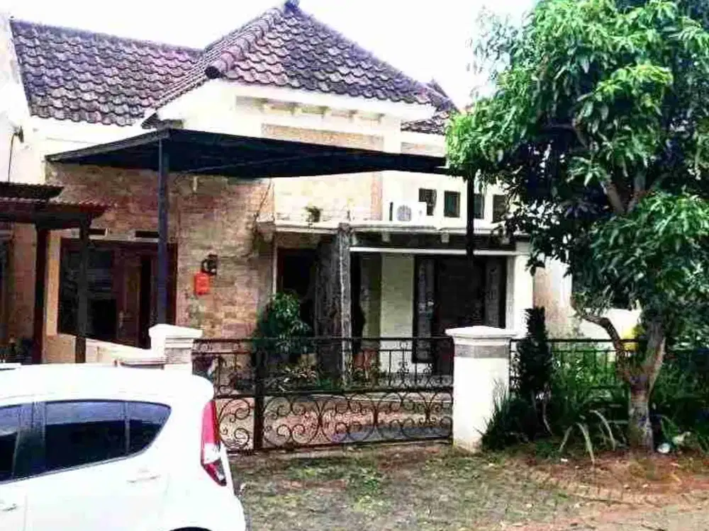 Disewakan Rumah Semi Furnish Siap Huni di Villa Puncak Tidar, Malang