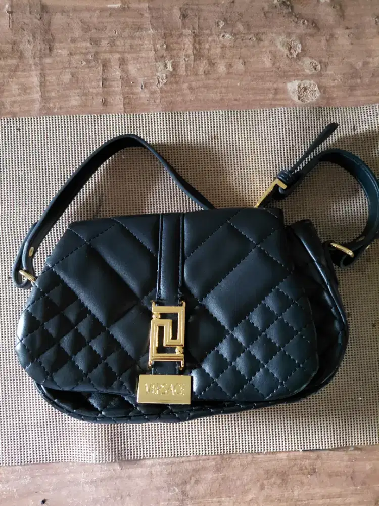 Tas wanita versace