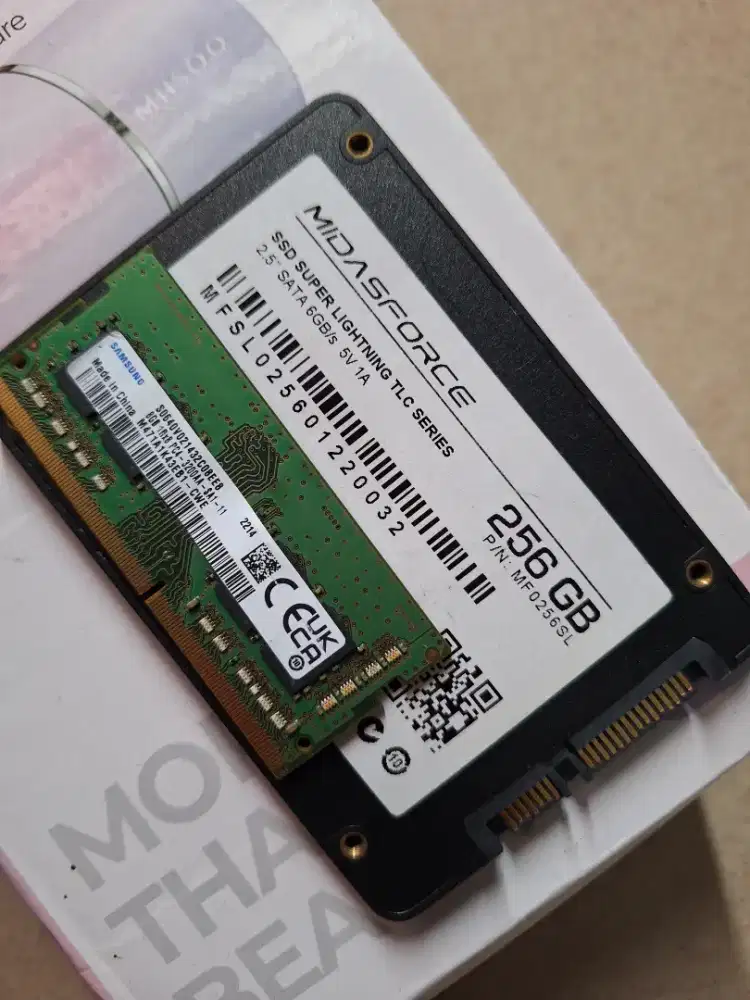 Bismillah di jual ram laptop dan ssd laptop kondisi rusak