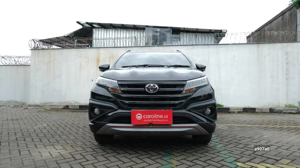 TOYOTA RUSH S TRD LTD 1.5 AT 2019 HITAM