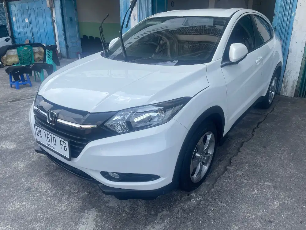 Hrv S matic 2017 putih