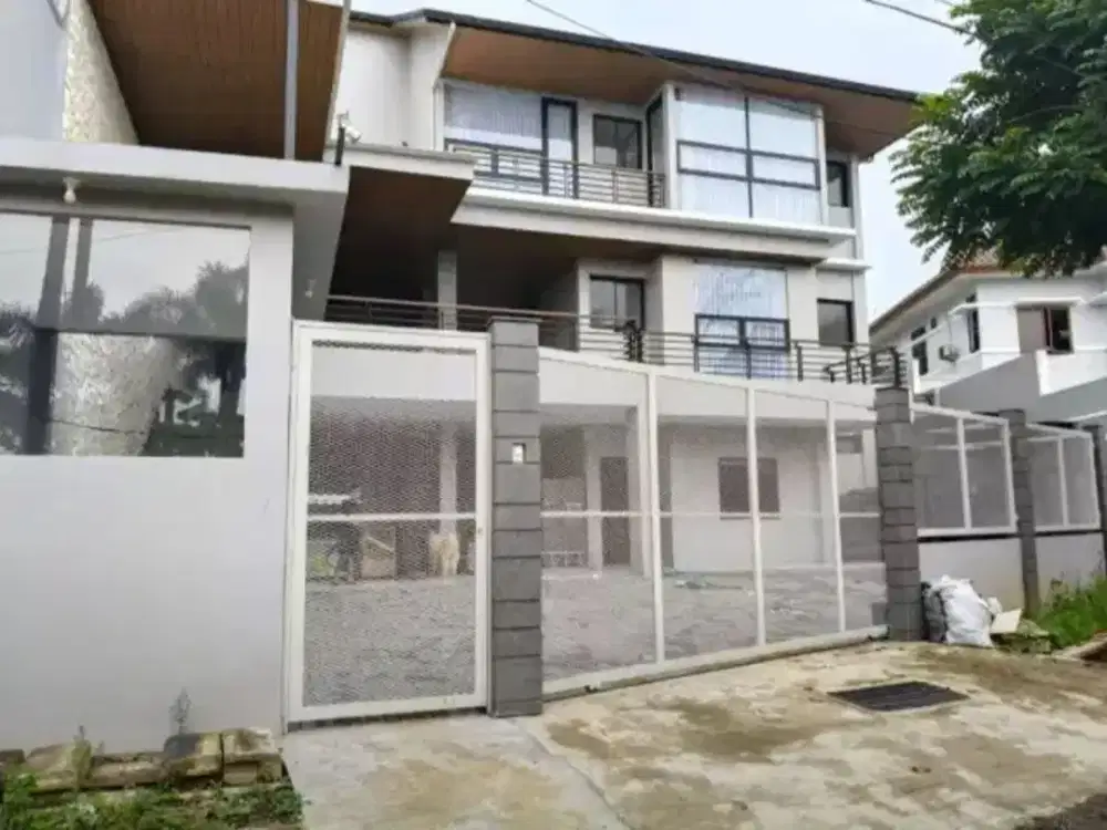 Termurah! Rumah Baru Lux Pool Komplek Elit di Setiabudi Regency Bandung