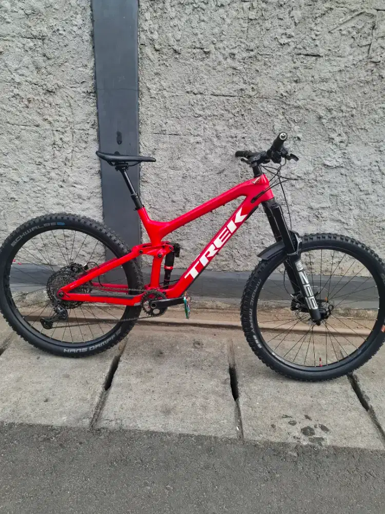 Trek slash 9.9 carbon