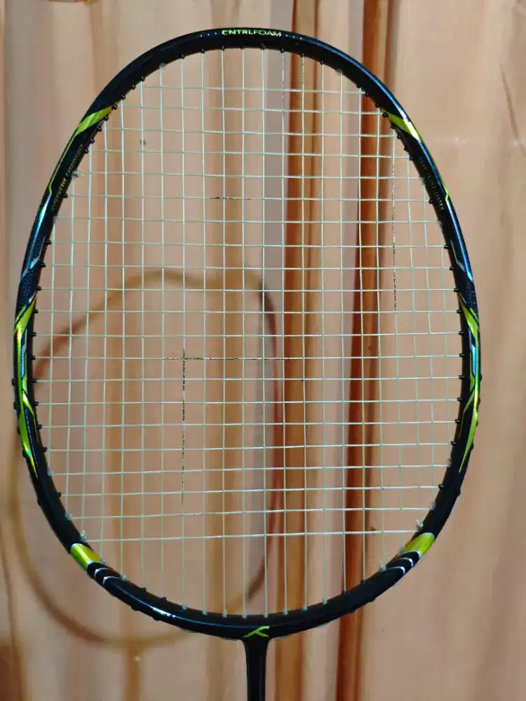 Raket Hundred Atomic X dark Sword 4U G5