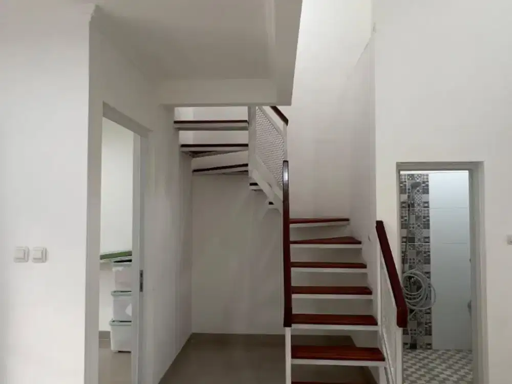 Dijual Rumah Murah di Pondok Cabe, cuma Rp. 1 m, Open Nego