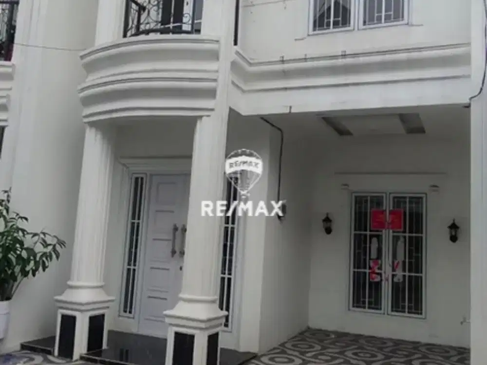 DIJUAL CEPAT RUMAH CANTIK DI DAERAH DEPOK JAWA BARAT DEKAT STASIUN KERETA