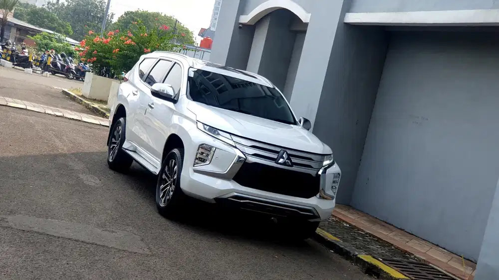[ LOW KM ] Mitsubishi Pajero Sport Dakar 2.4 Sunroof 4x2 AT 2023/2024
