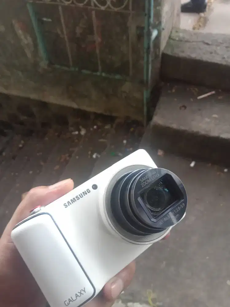 Kamera digital samsung galaxy gc 100 super zoom