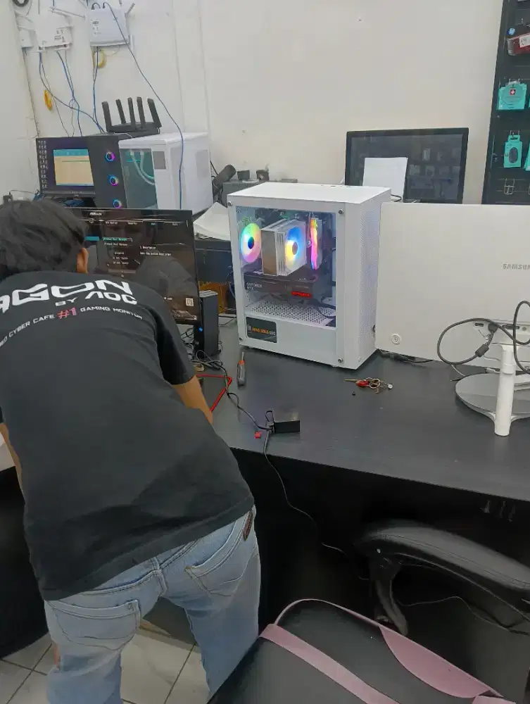 PC gaming with Layar Monitor