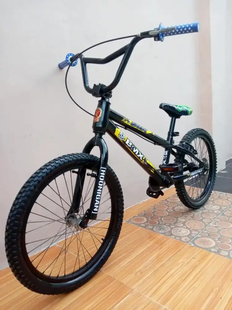 Sepeda BMX ukuran 20 NOKEN